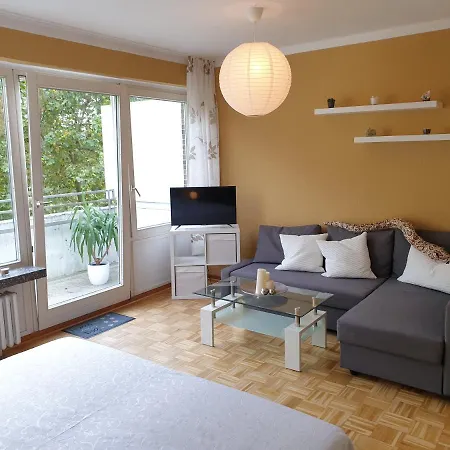아파트 Renoviertes Wohlfuehlapartment